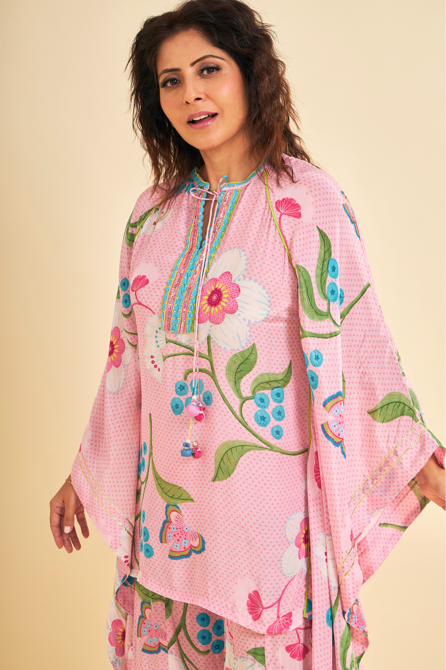 Raya Pink Embroidered Ladies Tunic With Flared Trousers ( Set of 2 Pcs)
