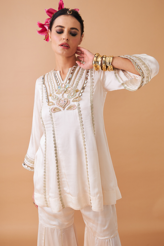 Ivora Ladies Embellished Tunic With Flared Trousers Co-ord (Set of 2pcs)