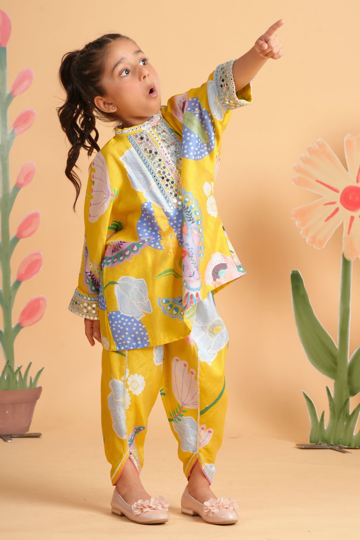 Yellow Bloom Embellished Girls Tunic With Pants (Set Of 2)