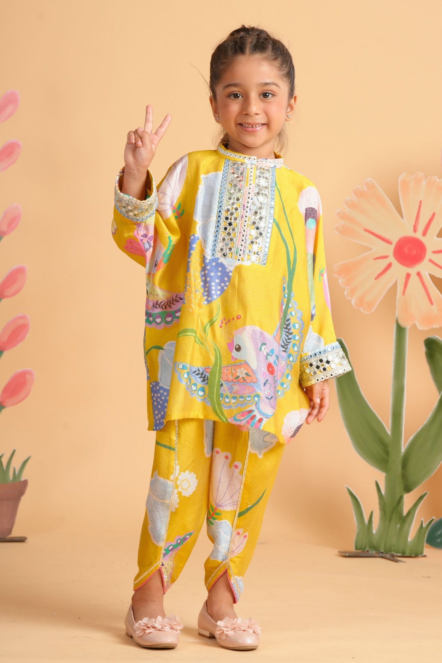 Yellow Bloom Embellished Girls Tunic With Pants (Set Of 2)