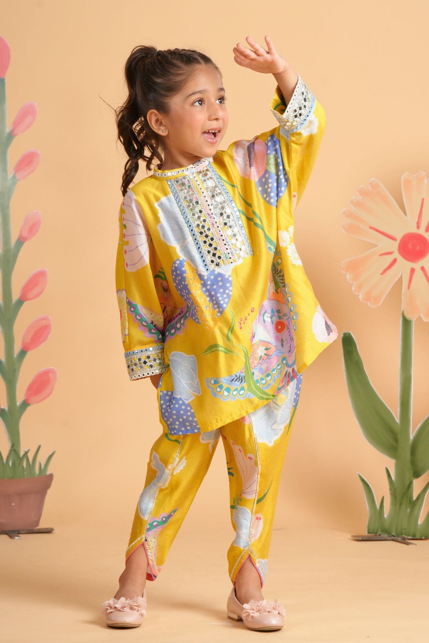 Yellow Bloom Embellished Girls Tunic With Pants (Set Of 2)