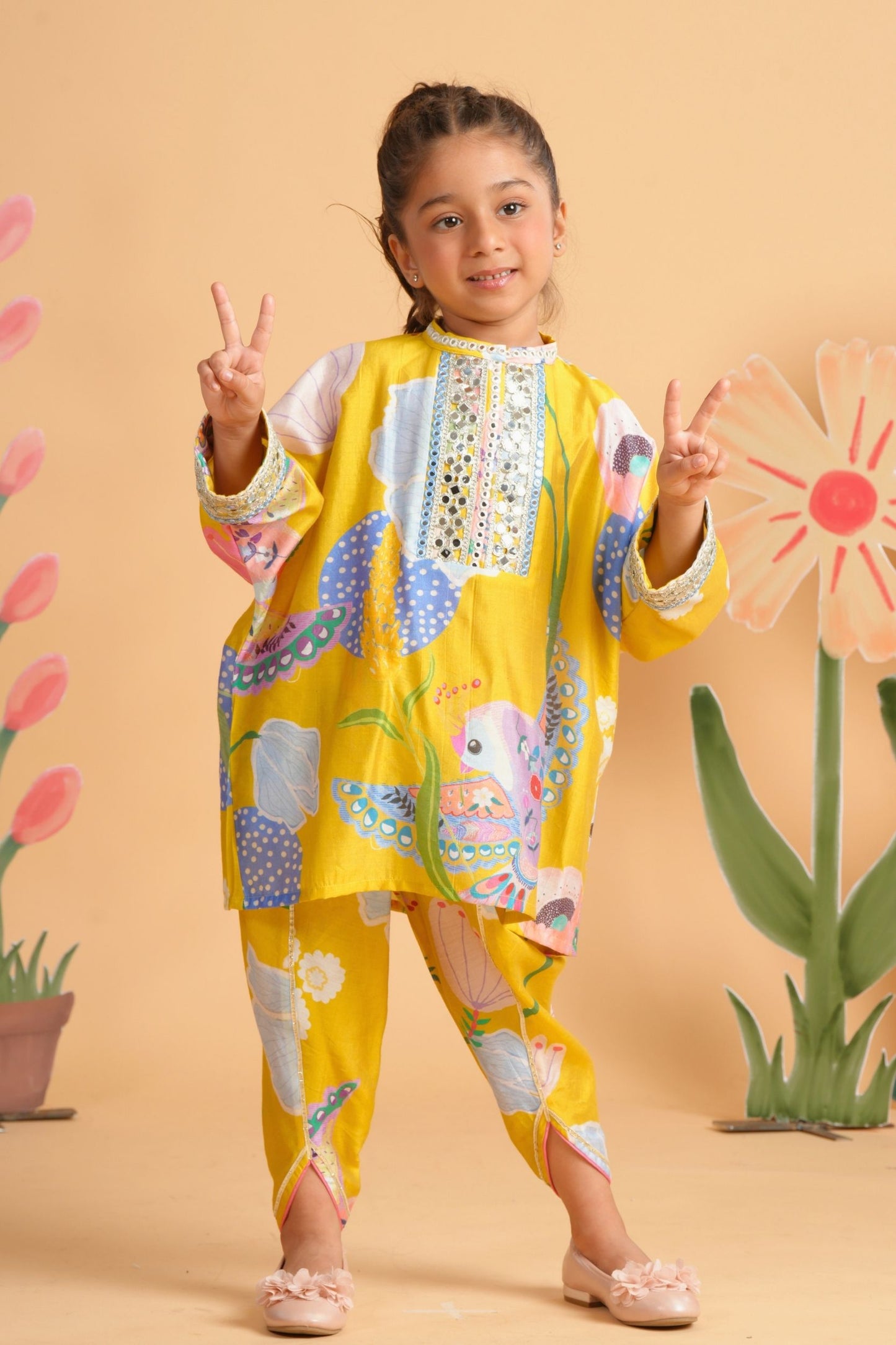 Yellow Bloom Embellished Girls Tunic With Pants (Set Of 2)