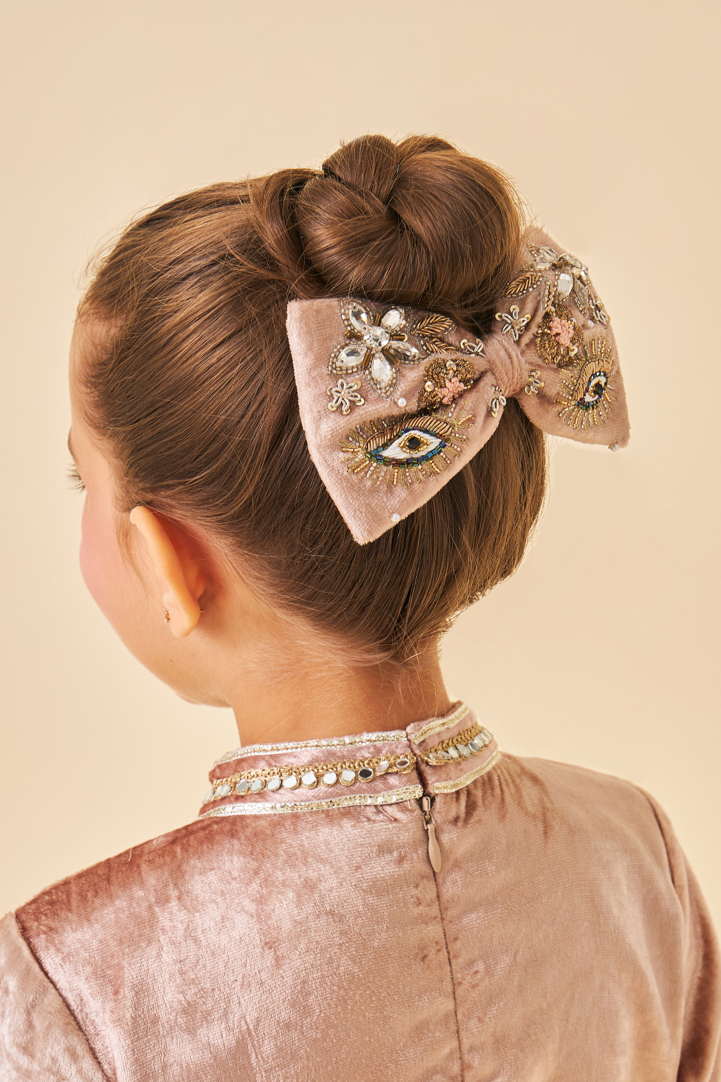 Gigi Beige Girls Embellished Bow Clip