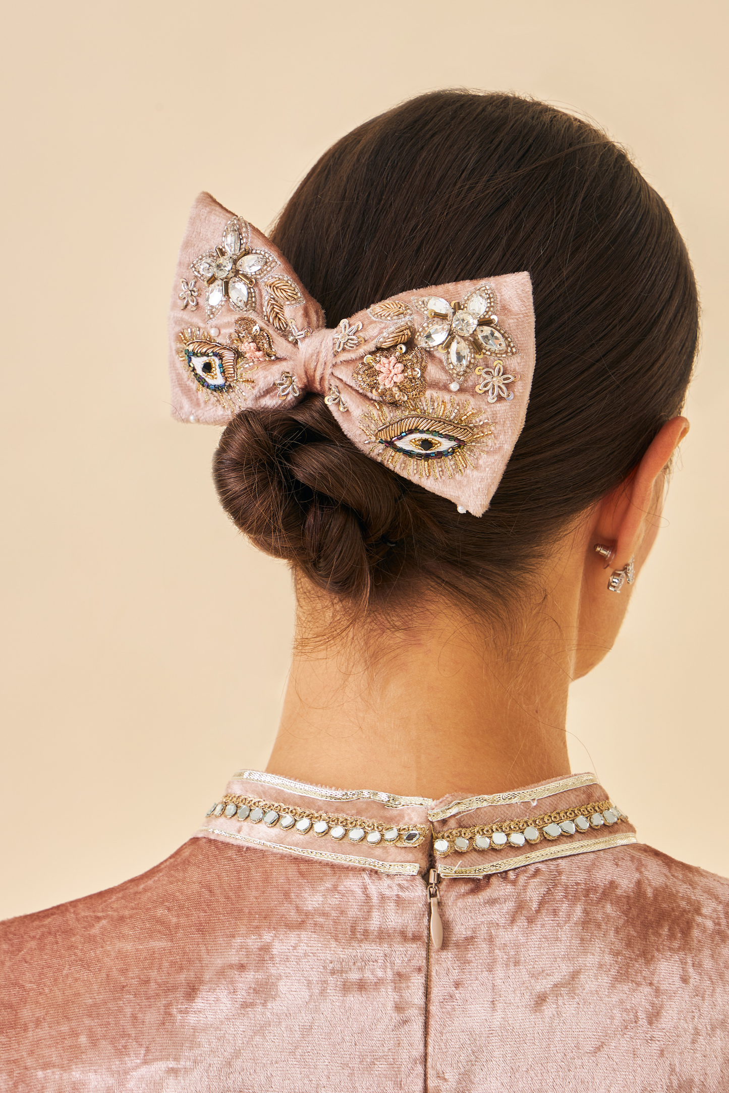 Gigi Beige Ladies Embellished Bow Clip
