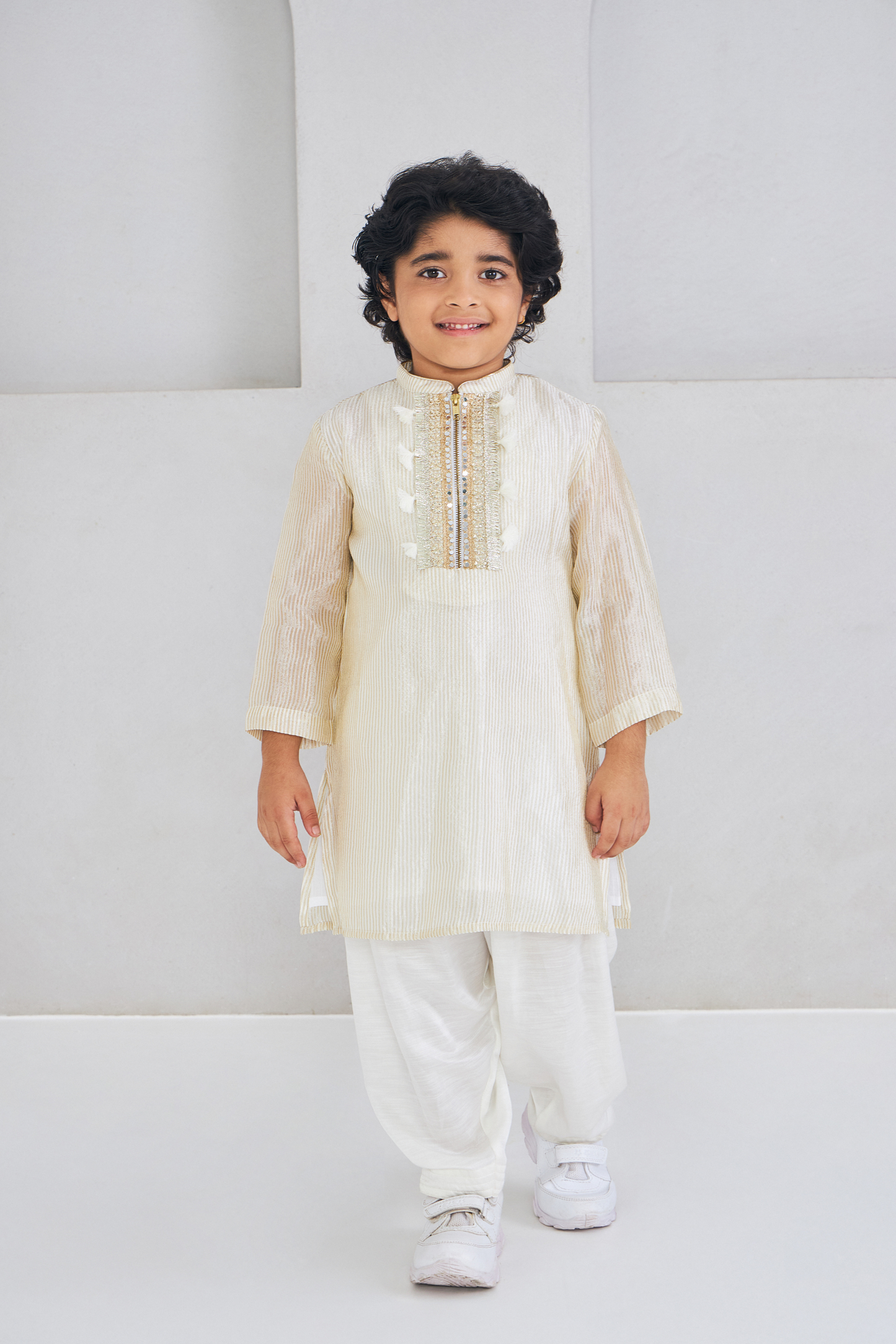 Ivora Boys Embellished Kurta & Pant (Set of 2 Pcs)