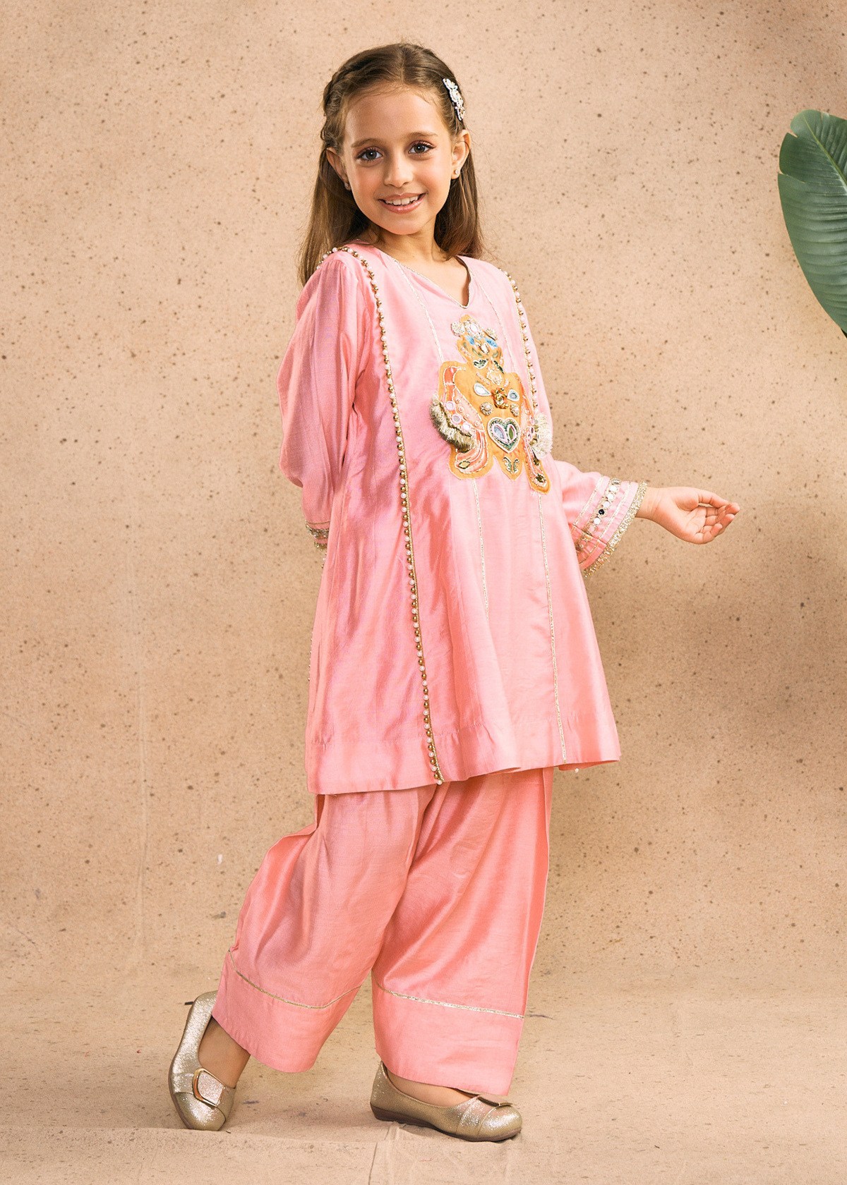 Daphene Ivora Girls pink Embellished Long Tunic & Farshi Salwar