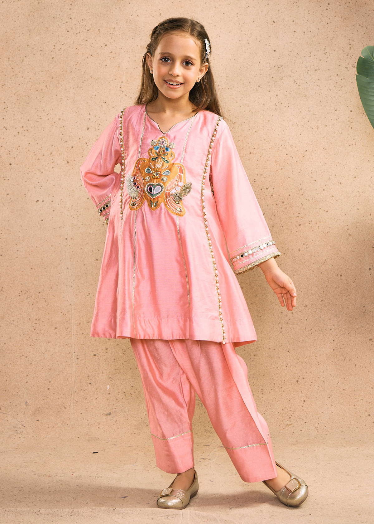 Daphene Ivora Girls pink Embellished Long Tunic & Farshi Salwar