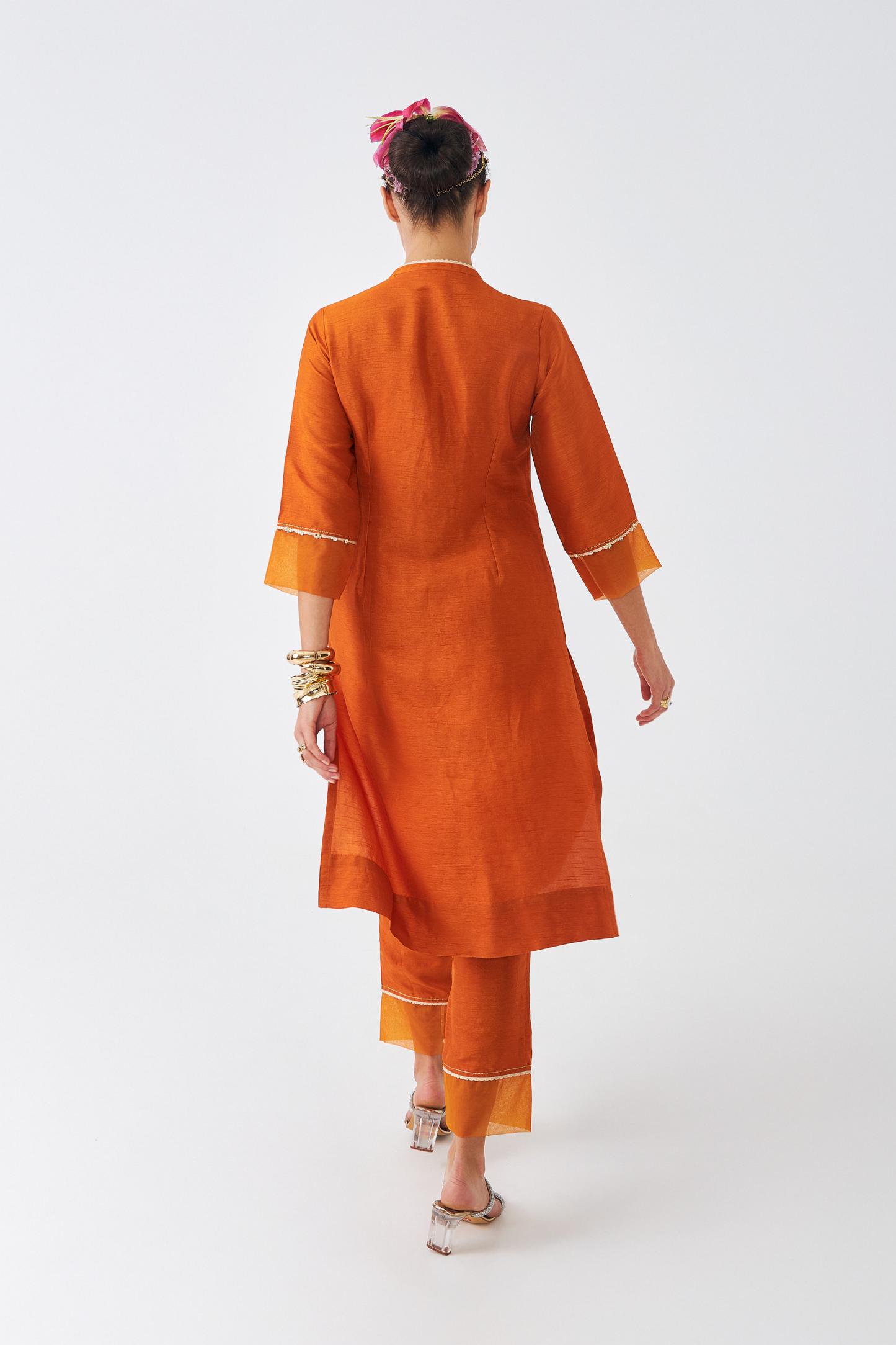 Riva Ladies Embellished Kurta With Narrow Fit Trousers (Set of 3 Pcs)