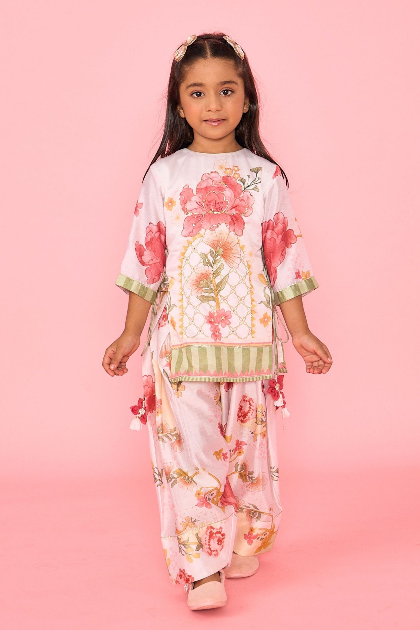 White Makrana Girls Embellished 3/4th Sleeves Tunic With Wide Trouser Coord( 2 Pc Set)