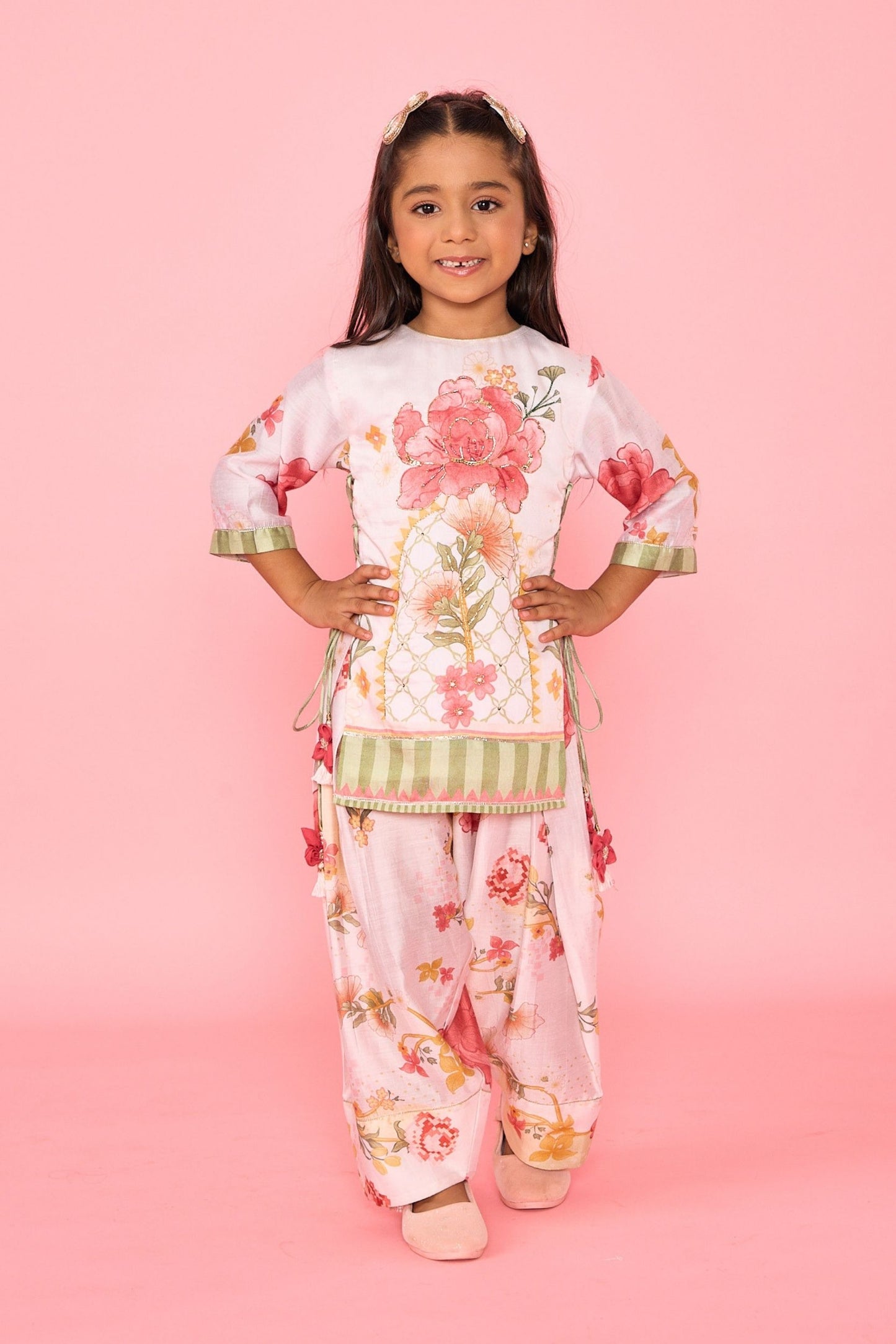 White Makrana Girls Embellished 3/4th Sleeves Tunic With Wide Trouser Coord( 2 Pc Set)