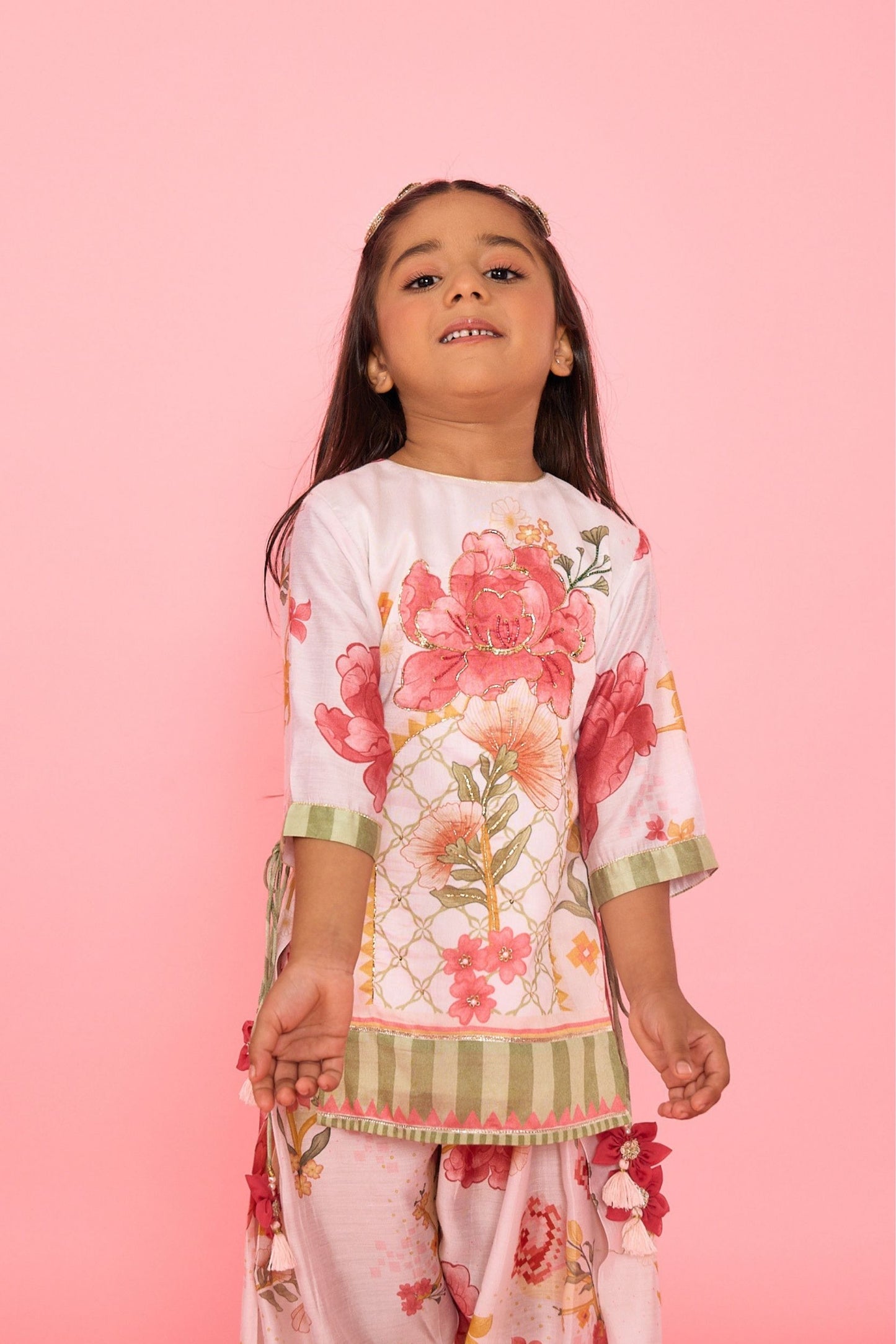 White Makrana Girls Embellished 3/4th Sleeves Tunic With Wide Trouser Coord( 2 Pc Set)
